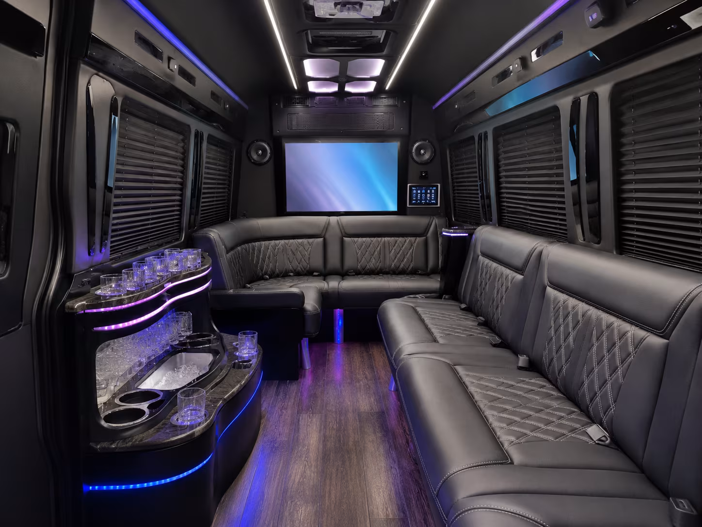 bachelorette wine tour buses through the north fork and greenport