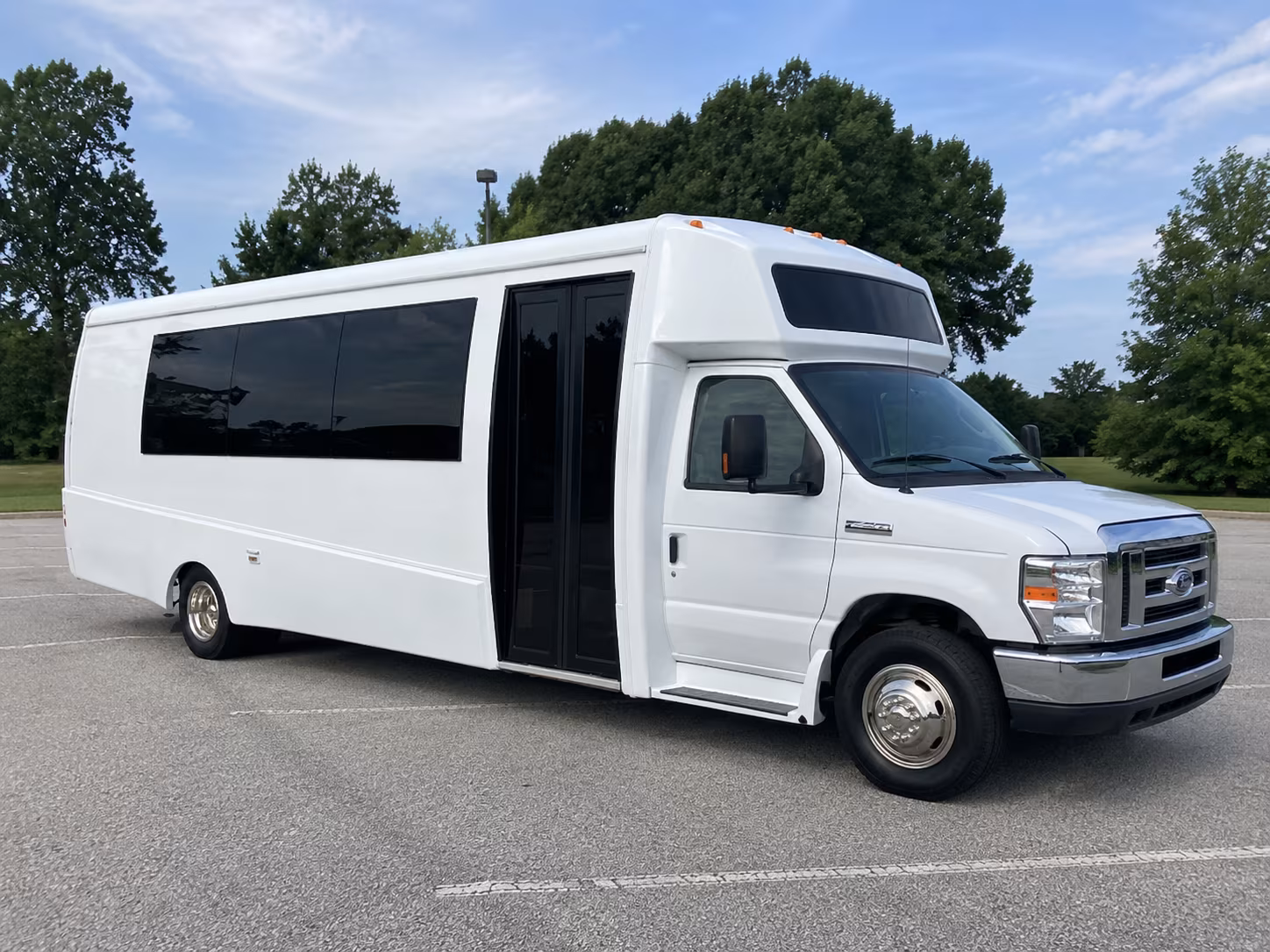 long island 18 passenger party bus