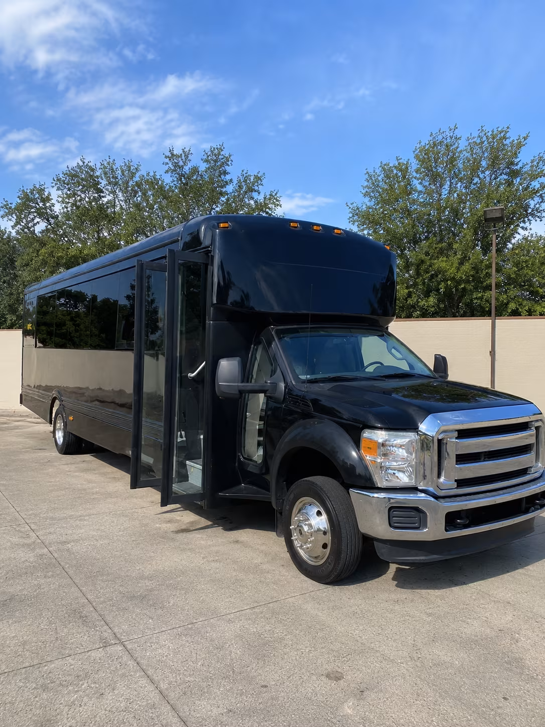 long island 20 passenger party bus