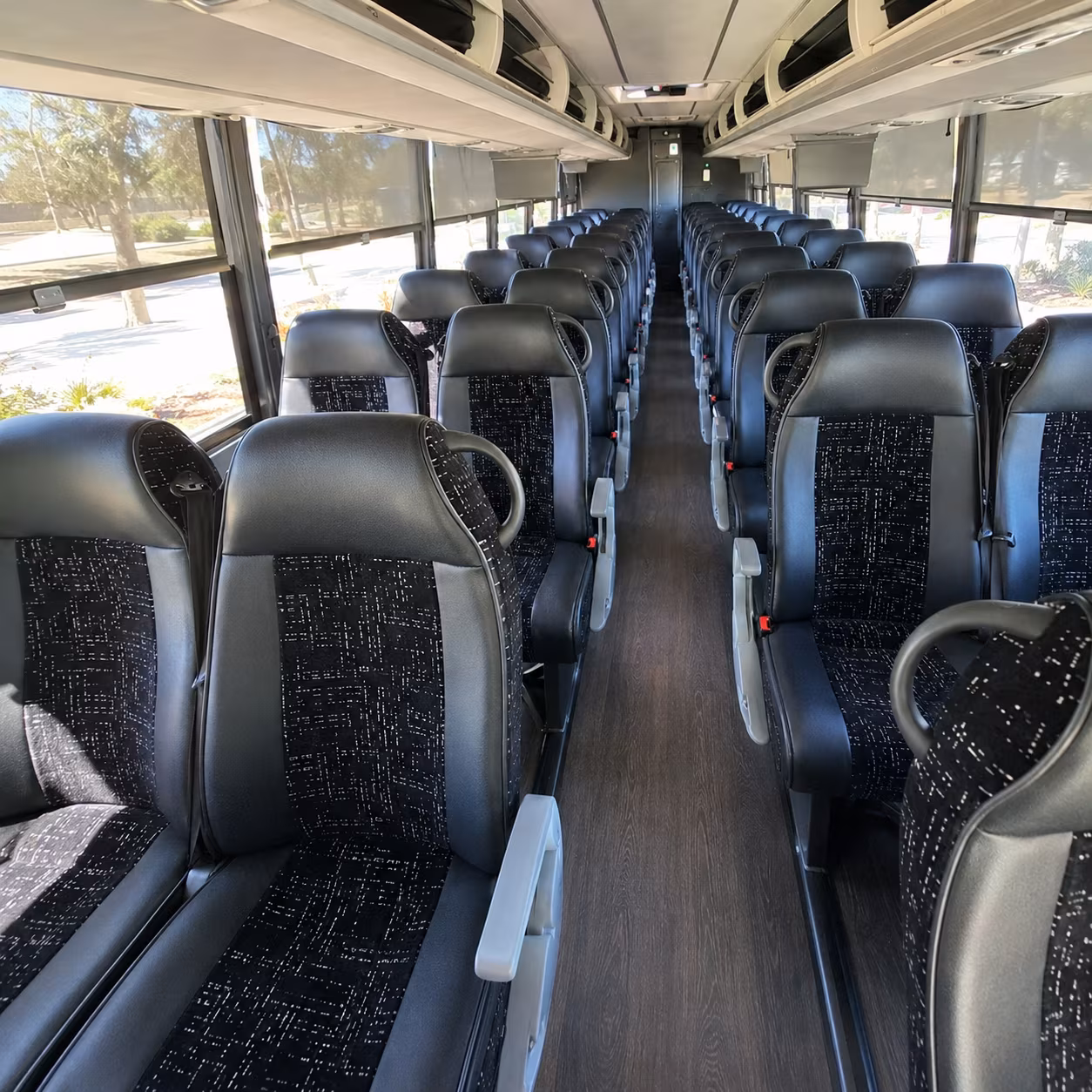 long island charter buses to new york city philadelphia and the northeast corridor