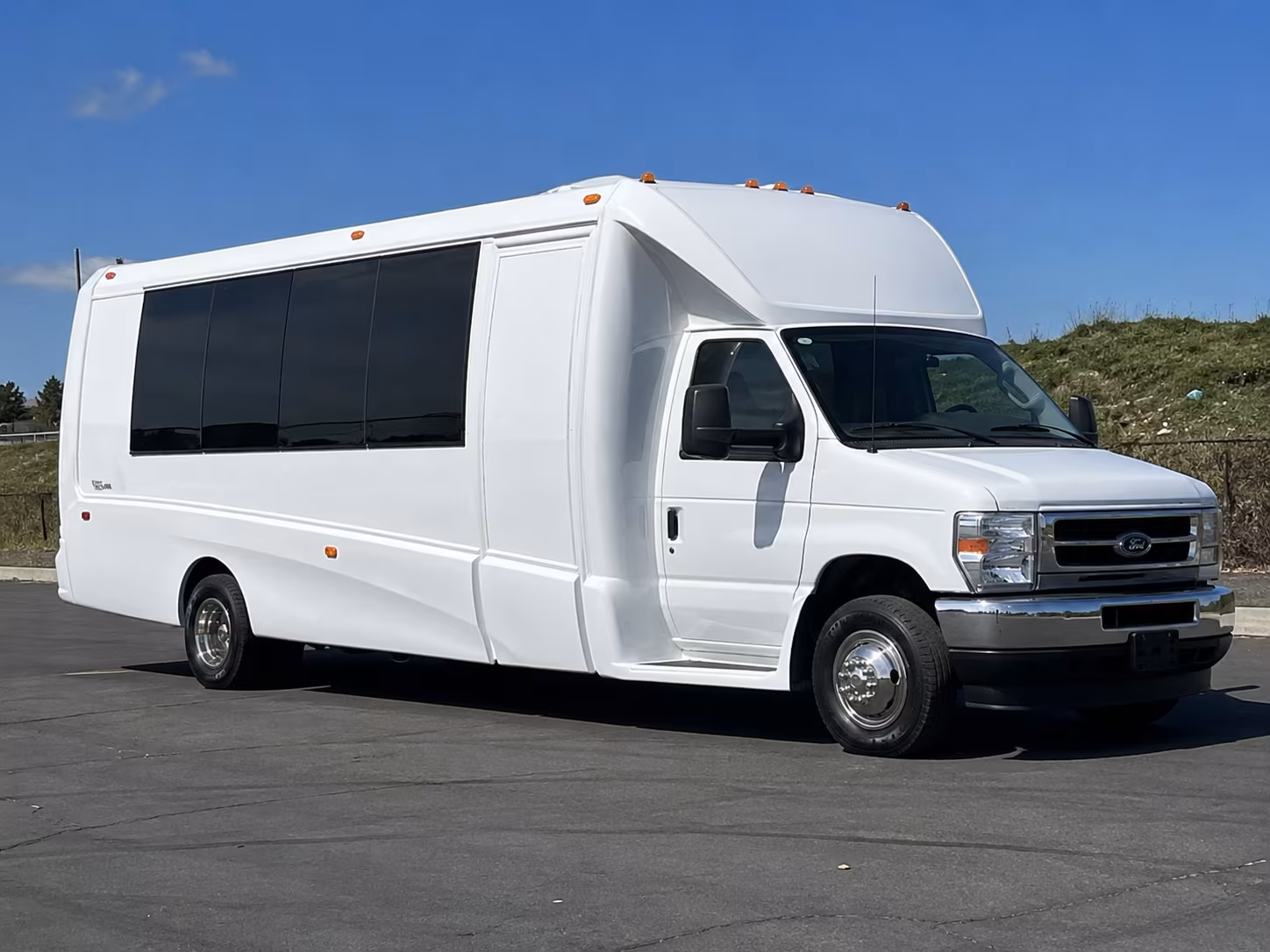 long island hamptons beach party bus rental