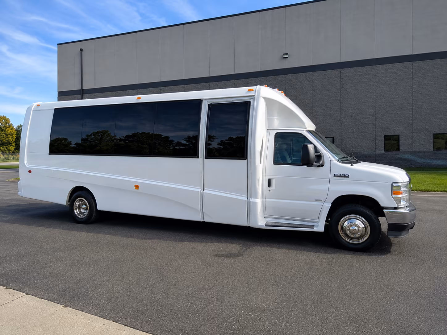 minibus charter bus rentals for long island veterans organizations